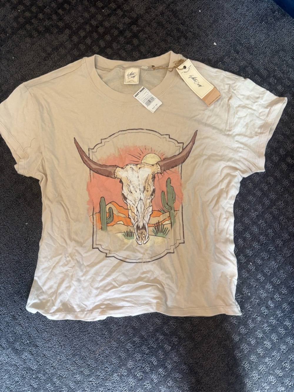 Cream Women’s Short Sleeve Tee in Light Beige with Western Print
